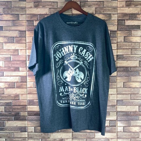 Johnny Cash Man in Black Graphic T-Shirt Mens 2XL Gray White Tennessee Three - Picture 1 of 8